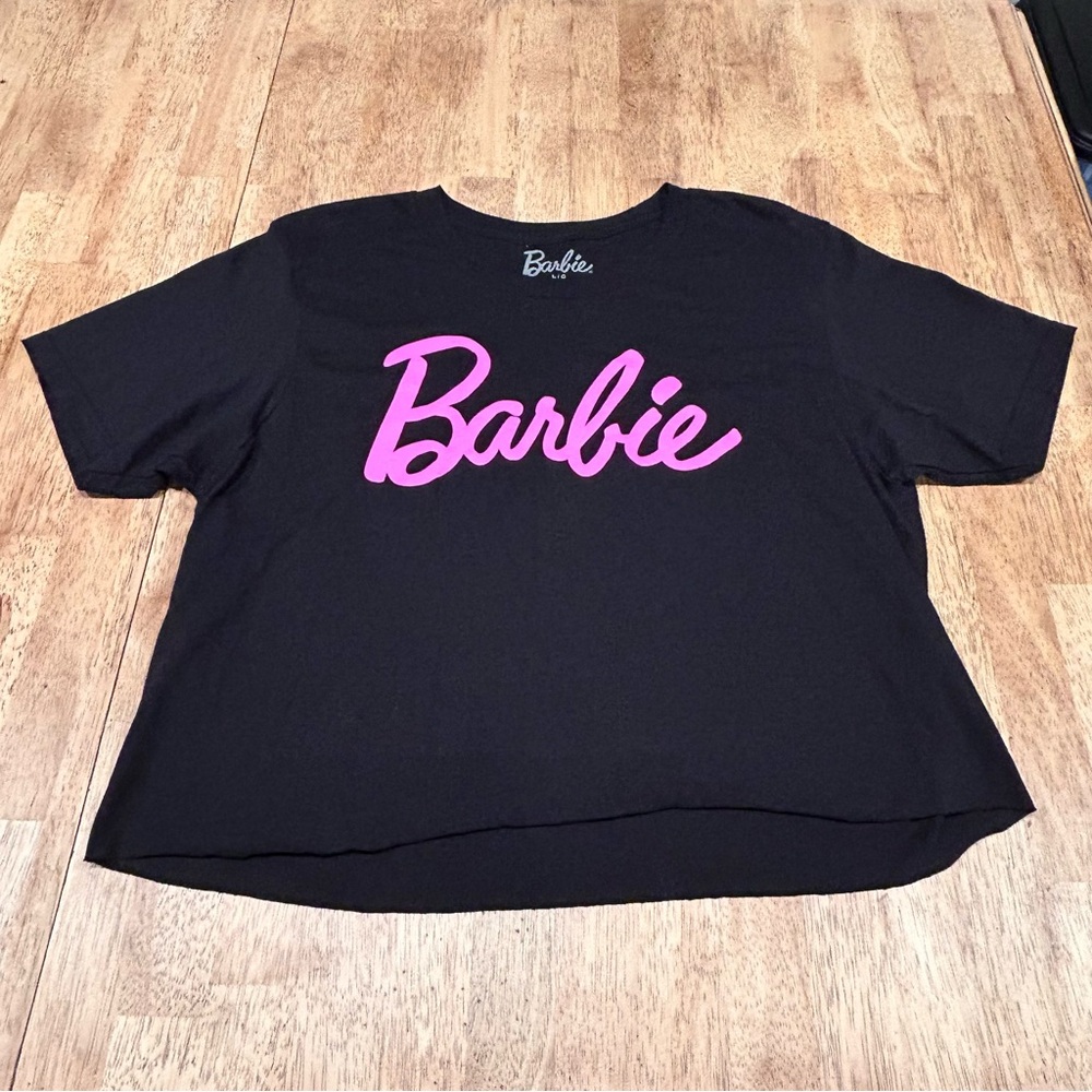 Black Cropped Women's Cotton T-Shirt with Pink Barbie Logo Size Large